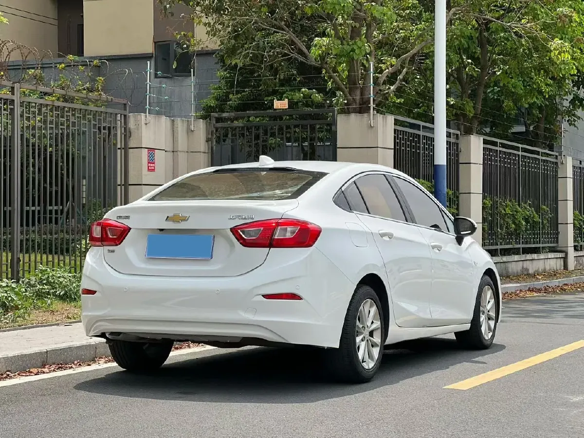 2018 Chevrolet Cruze 1.5L 114HP L4 6AT,autocango,china used car exporter,china ev exporter,chinese used car exporter,chinese used ev exporter