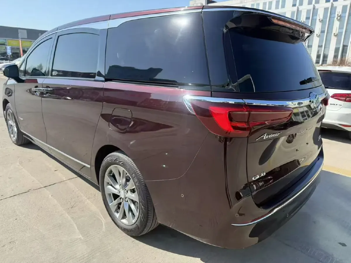 2022 Buick GL8 2.0T 237HP L4 9AT,autocango,china used car exporter,china ev exporter,chinese used car exporter,chinese used ev exporter