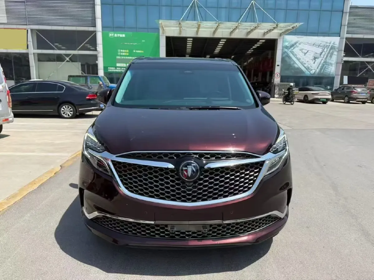2022 Buick GL8 2.0T 237HP L4 9AT,autocango,china used car exporter,china ev exporter,chinese used car exporter,chinese used ev exporter