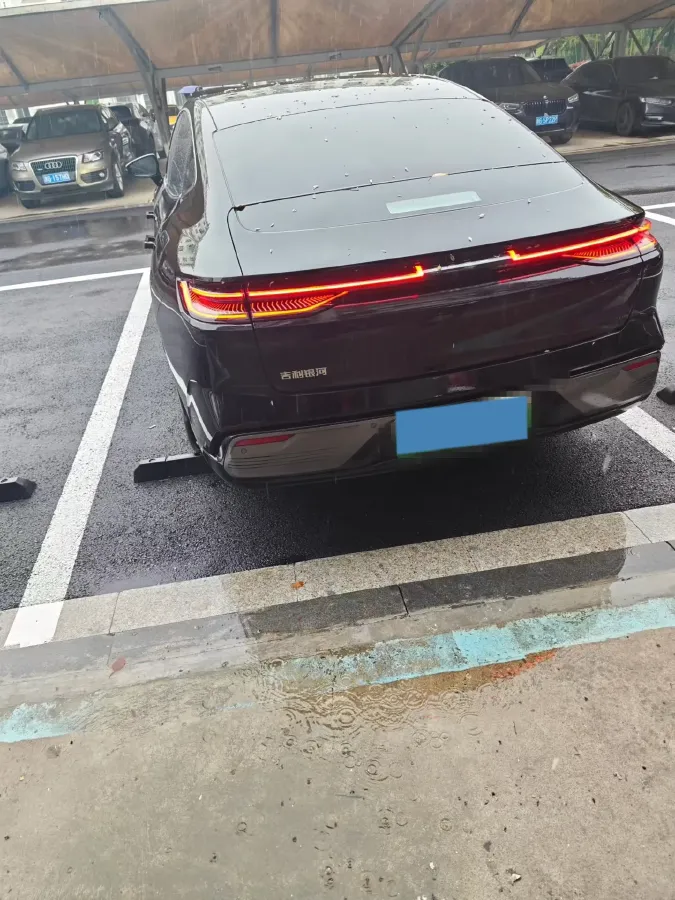 2025 Geely Galaxy Starshine 8 1.5T 163HP L4 3DHT PHEV 27.69KWH,autocango,china used car exporter,china ev exporter,chinese used car exporter,chinese used ev exporter