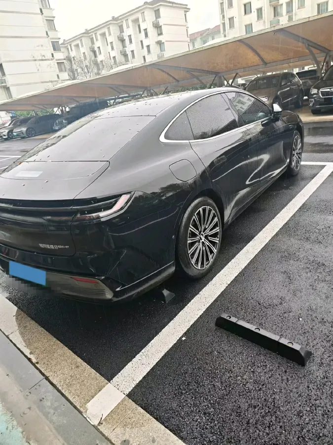 2025 Geely Galaxy Starshine 8 1.5T 163HP L4 3DHT PHEV 27.69KWH,autocango,china used car exporter,china ev exporter,chinese used car exporter,chinese used ev exporter