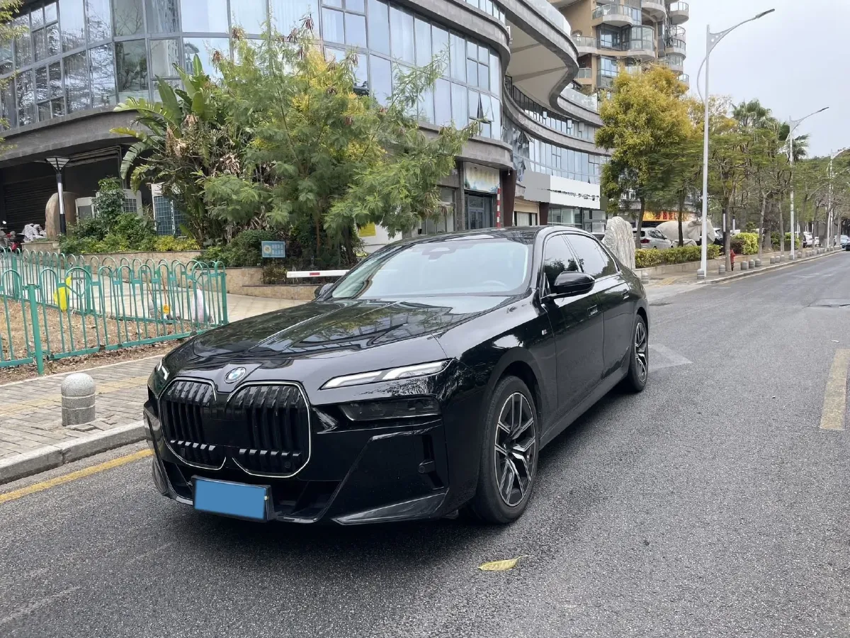 2023 BMW 7 Series 3.0T 272HP L6 8AT,autocango,china used car exporter,china ev exporter,chinese used car exporter,chinese used ev exporter