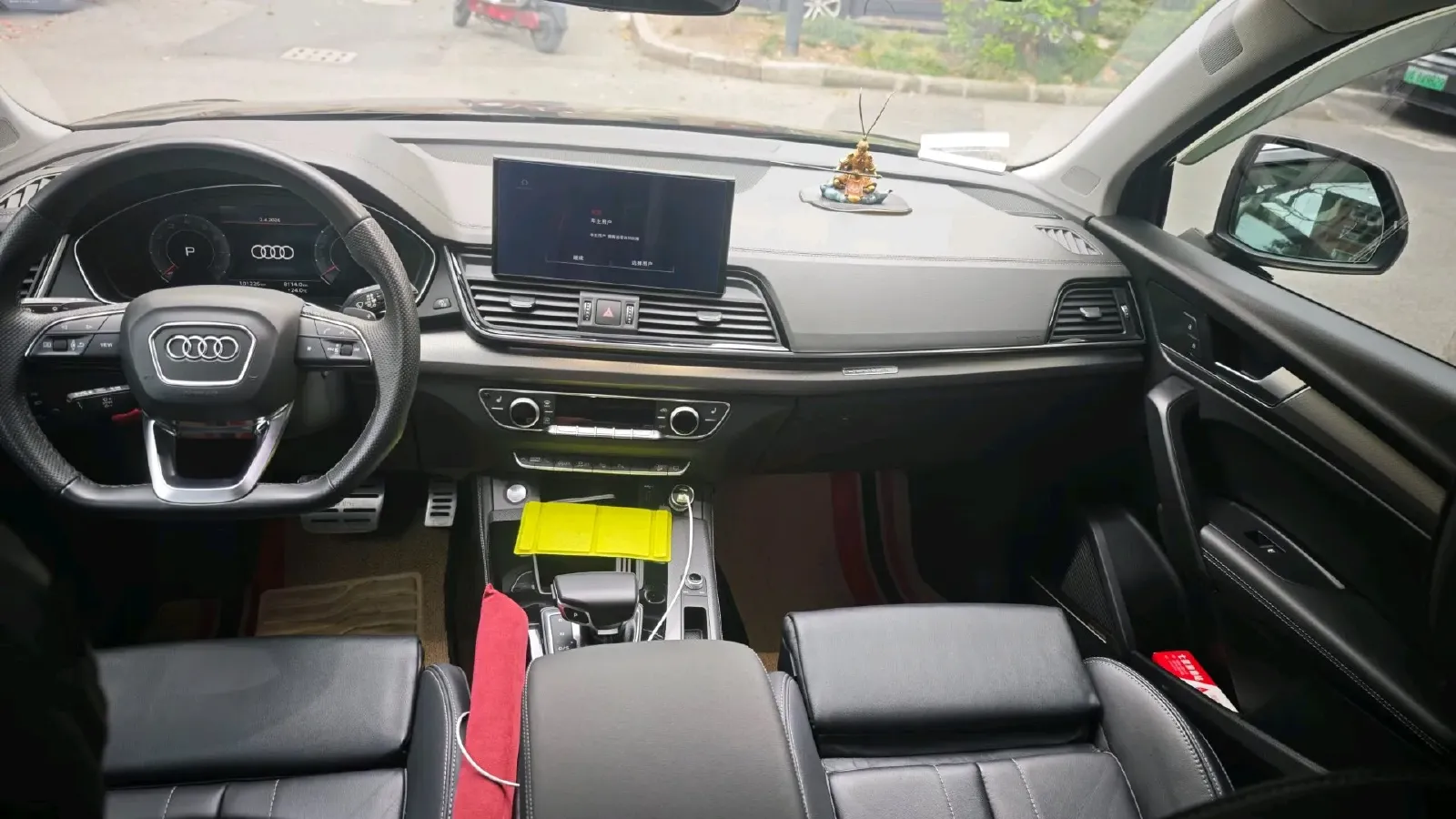 2022 Audi Q5L 2.0T 252HP L4 7DCT,autocango,china used car exporter,china ev exporter,chinese used car exporter,chinese used ev exporter