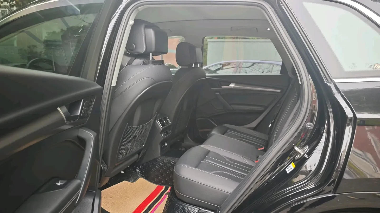 2022 Audi Q5L 2.0T 252HP L4 7DCT,autocango,china used car exporter,china ev exporter,chinese used car exporter,chinese used ev exporter