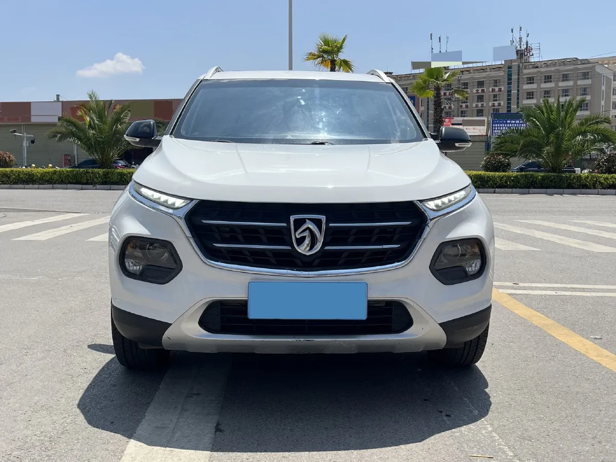 2017 HaiMa S5 Young Edition 1.6L 122HP L4 5MT,autocango,china used car exporter,china ev exporter,chinese used car exporter,chinese used ev exporter