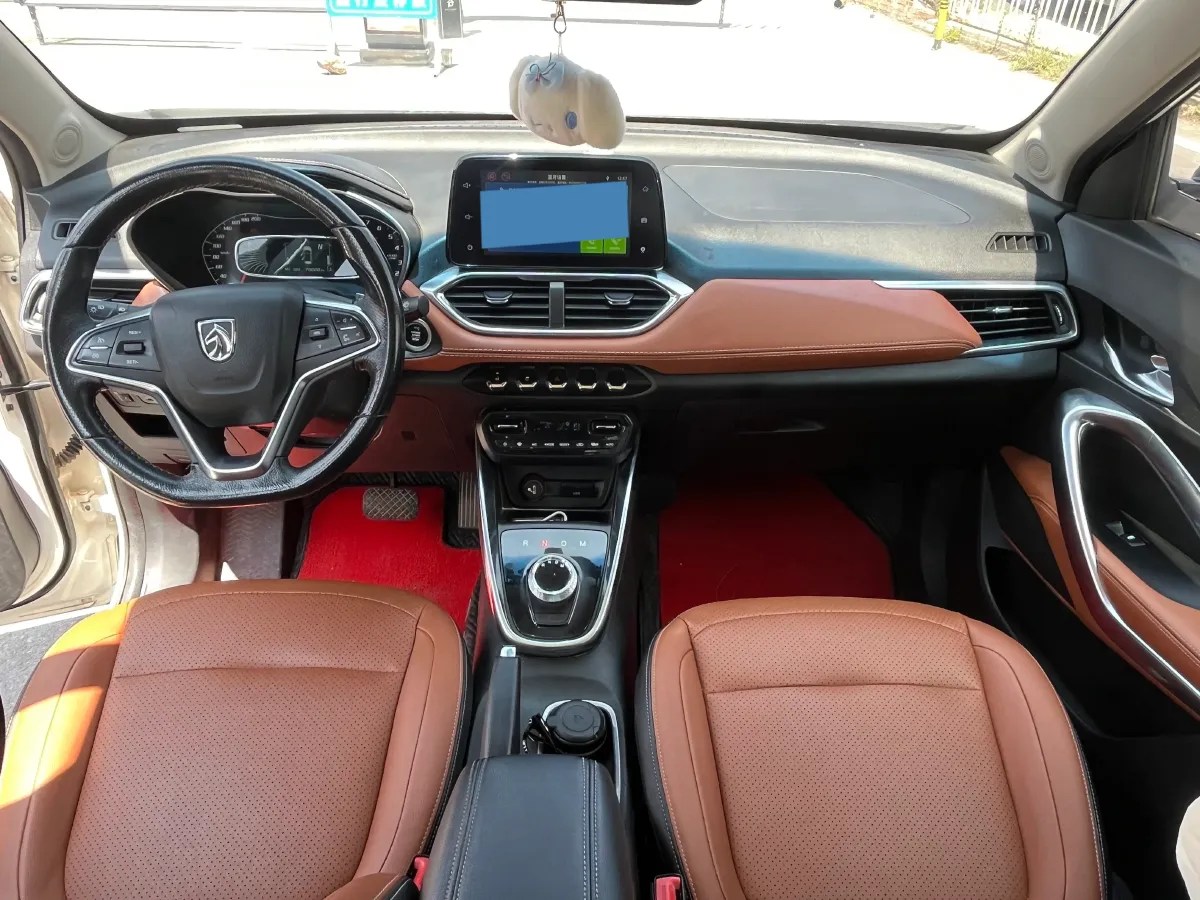 2017 HaiMa S5 Young Edition 1.6L 122HP L4 5MT,autocango,china used car exporter,china ev exporter,chinese used car exporter,chinese used ev exporter