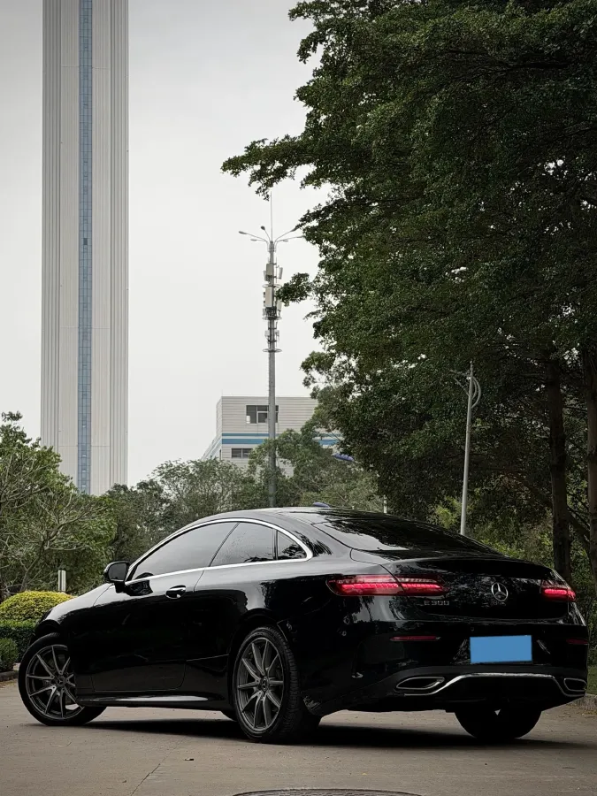 2021 Mercedes-Benz E Class 2.0T 258HP L4 9AT,autocango,china used car exporter,china ev exporter,chinese used car exporter,chinese used ev exporter