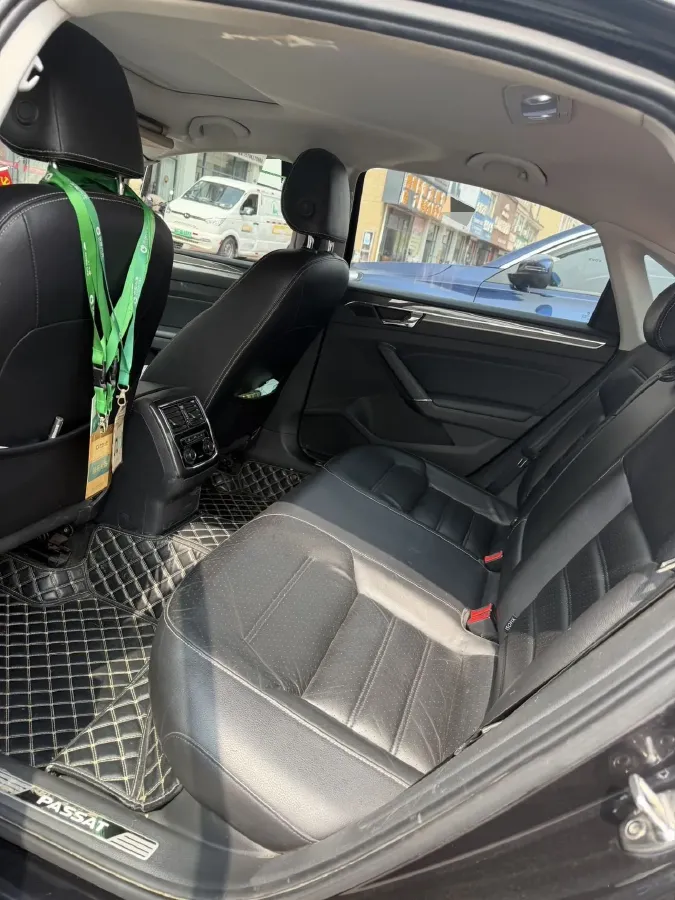 2017 Volkswagen Passat 1.8T 180HP L4 7DCT,autocango,china used car exporter,china ev exporter,chinese used car exporter,chinese used ev exporter