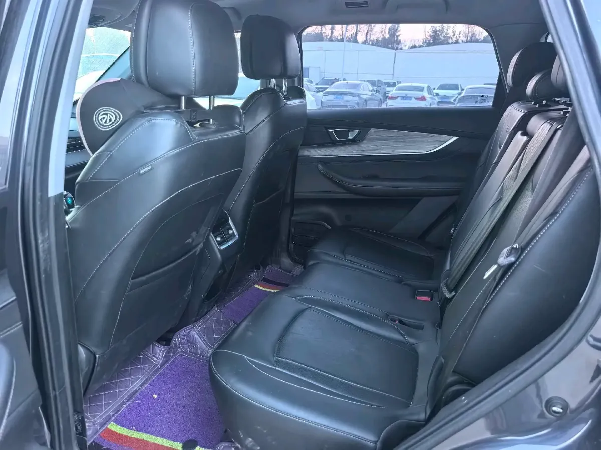 2022 Chery Tiggo 8 Plus 1.6T 197HP L4 7DCT,autocango,china used car exporter,china ev exporter,chinese used car exporter,chinese used ev exporter