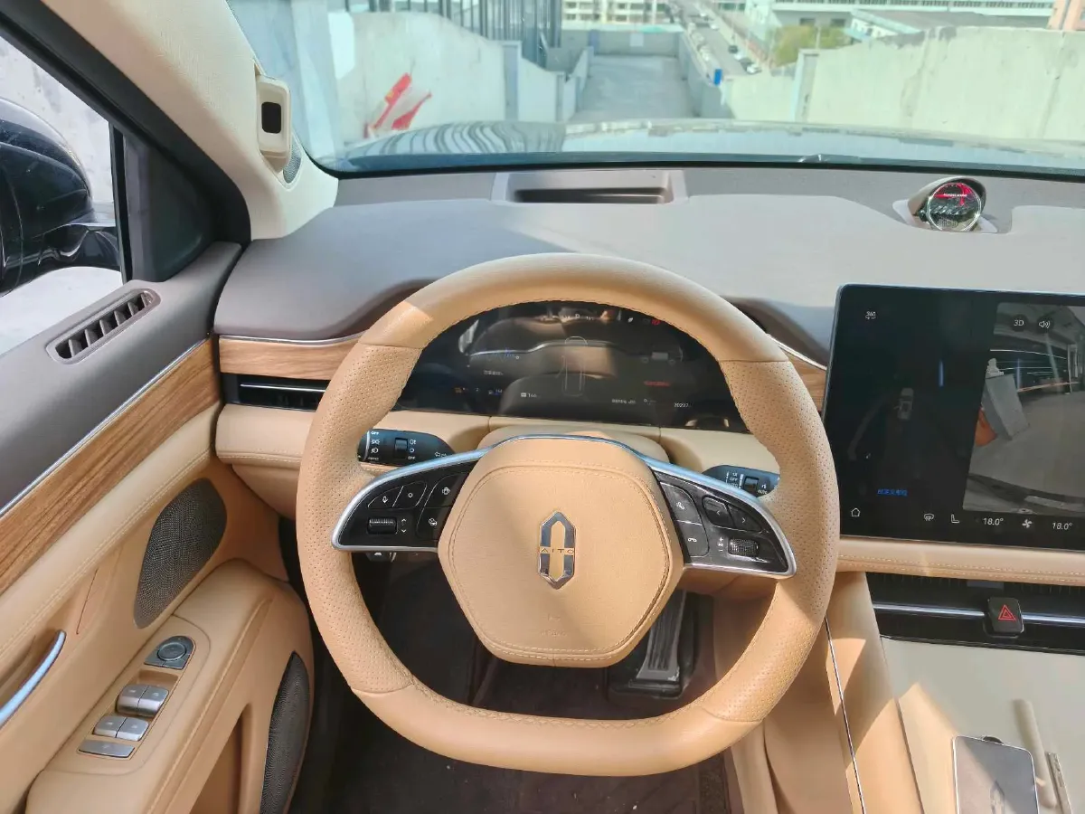 2024 AITO AITO M7 1.5T 152HP L4 REEV 38.5KWH,autocango,china used car exporter,china ev exporter,chinese used car exporter,chinese used ev exporter