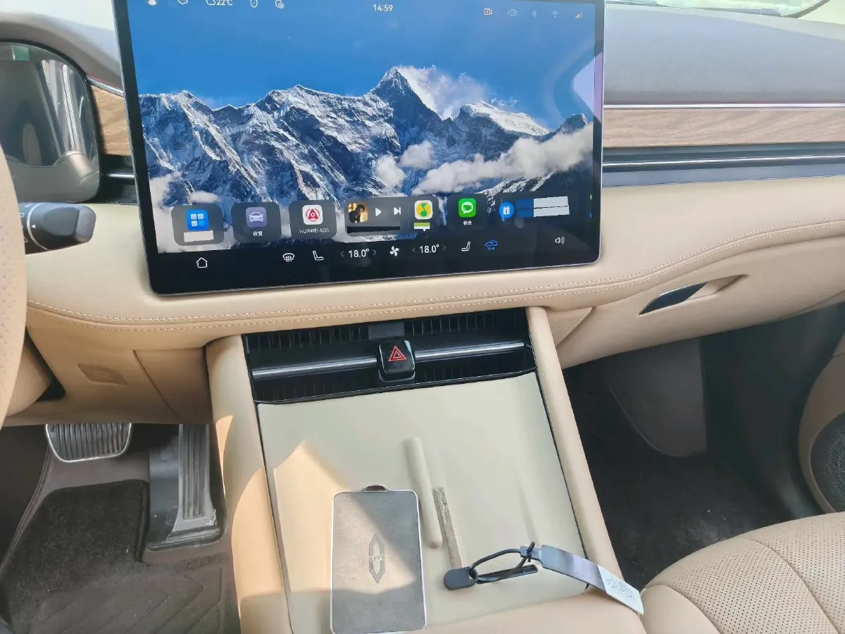 2024 AITO AITO M7 1.5T 152HP L4 REEV 38.5KWH,autocango,china used car exporter,china ev exporter,chinese used car exporter,chinese used ev exporter