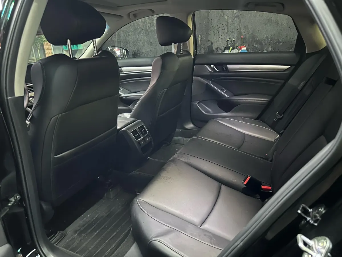 2022 Honda Accord 1.5T 194HP L4 CVT,autocango,china used car exporter,china ev exporter,chinese used car exporter,chinese used ev exporter