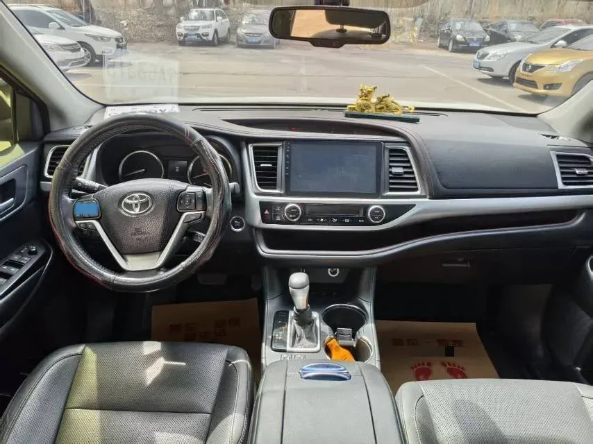 2017 Toyota Highlander 2.0T 220HP L4 6AT,autocango,china used car exporter,china ev exporter,chinese used car exporter,chinese used ev exporter