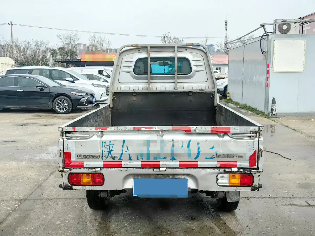 2015 WuLing RongGuang V 1.5L 112HP L4 5MT,autocango,china used car exporter,china ev exporter,chinese used car exporter,chinese used ev exporter