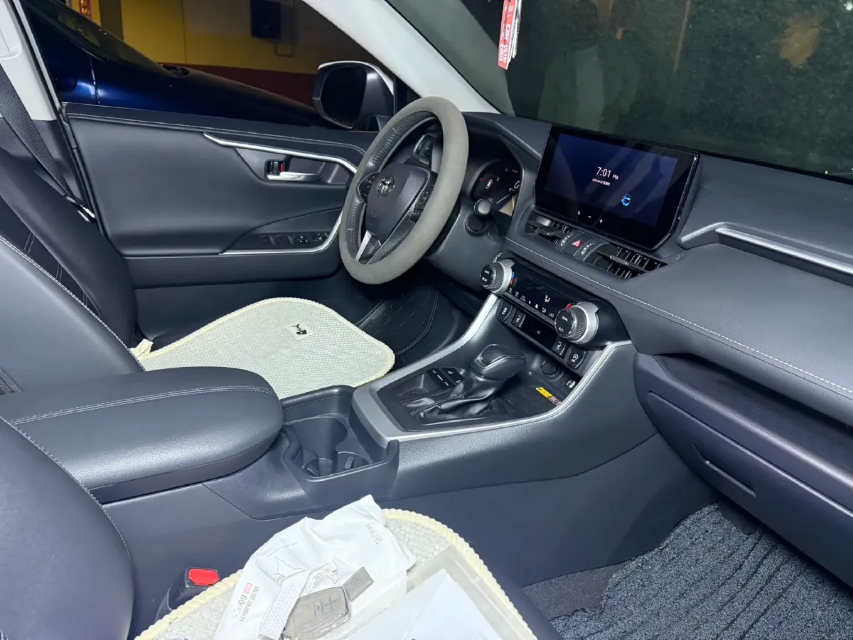 2023 Toyota RAV4 2.0L 171HP L4 CVT,autocango,china used car exporter,china ev exporter,chinese used car exporter,chinese used ev exporter