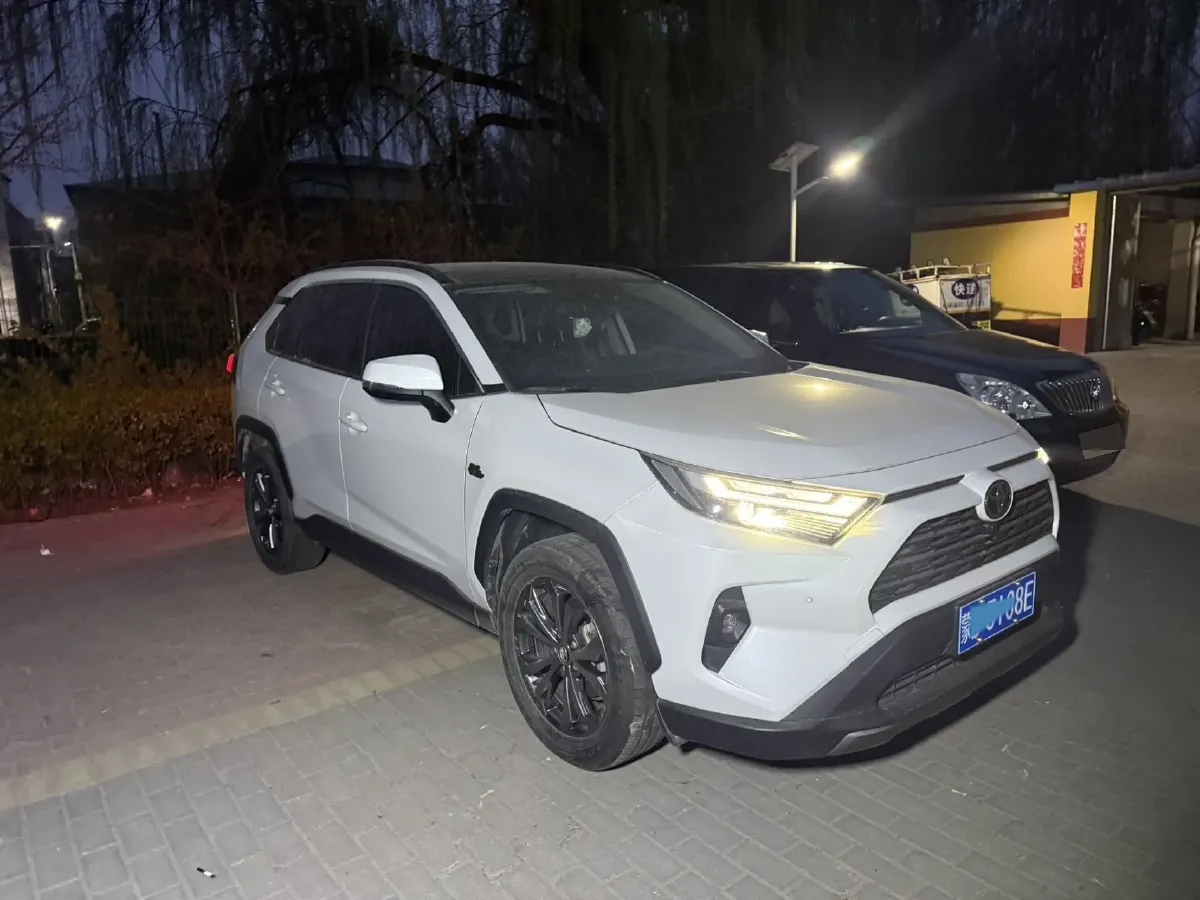 2023 Toyota RAV4 2.0L 171HP L4 CVT,autocango,china used car exporter,china ev exporter,chinese used car exporter,chinese used ev exporter