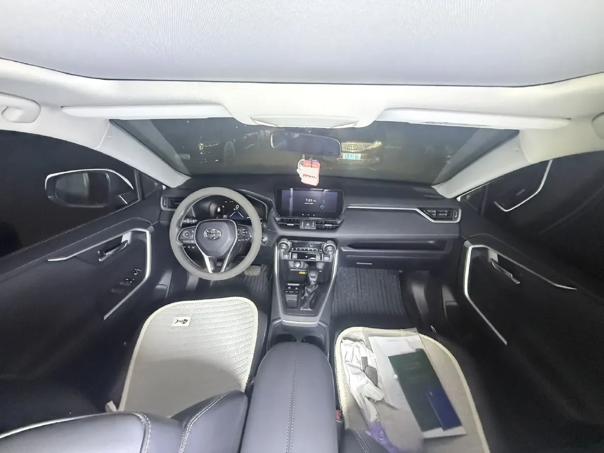 2023 Toyota RAV4 2.0L 171HP L4 CVT,autocango,china used car exporter,china ev exporter,chinese used car exporter,chinese used ev exporter