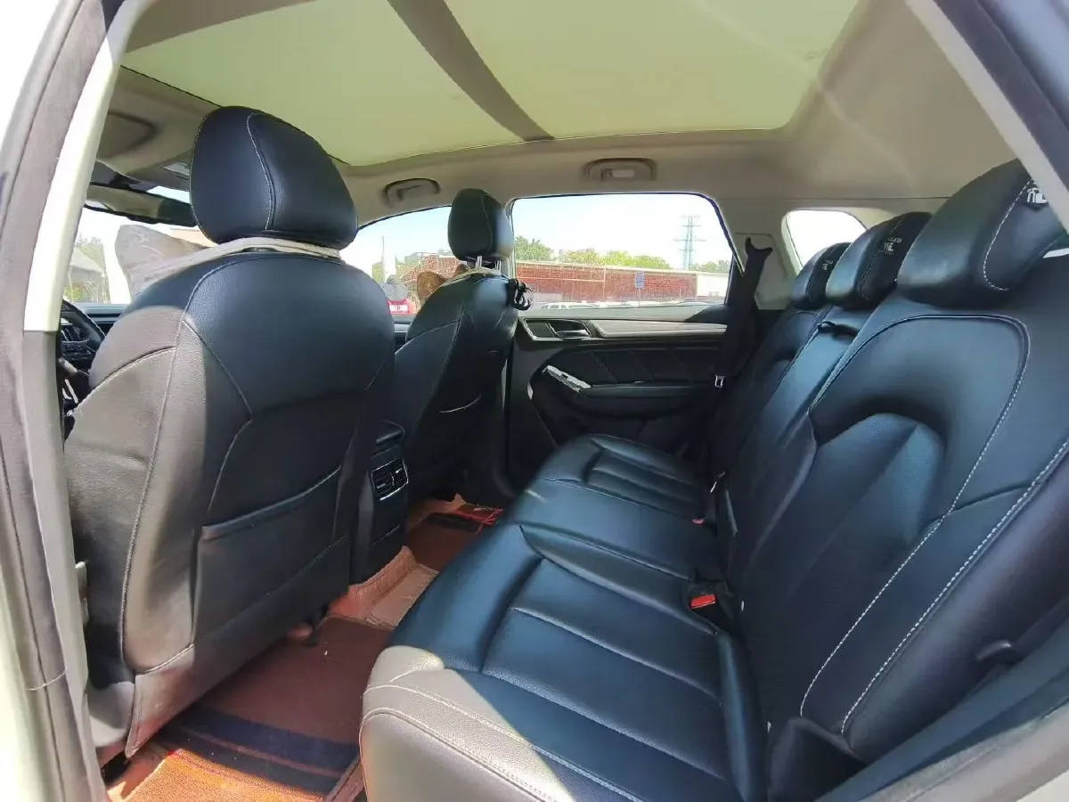 2017 Roewe RX5 1.5T 169HP L4 2AT PHEV 12KWH,autocango,china used car exporter,china ev exporter,chinese used car exporter,chinese used ev exporter