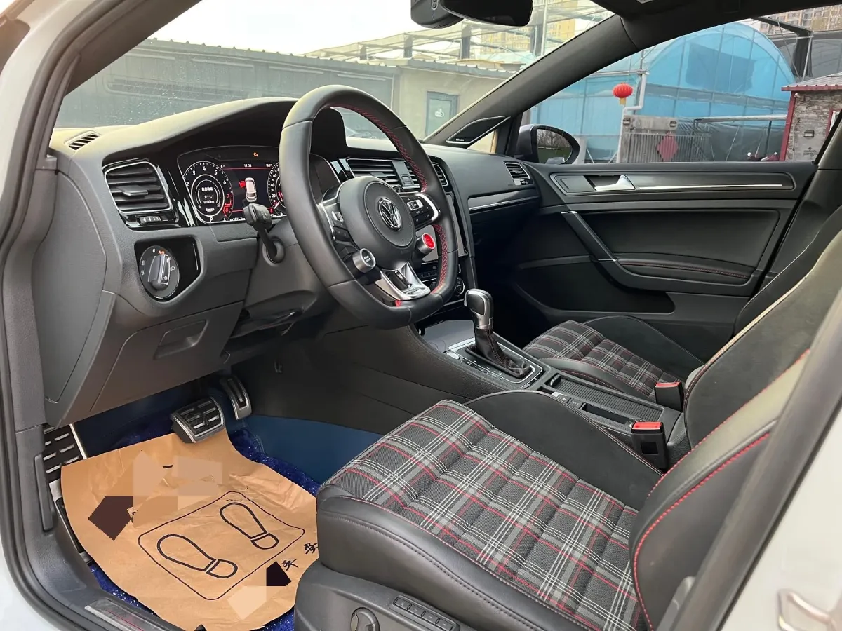 2019 Buick EnvisionPlus 2.0T 260HP L4 9AT,autocango,china used car exporter,china ev exporter,chinese used car exporter,chinese used ev exporter