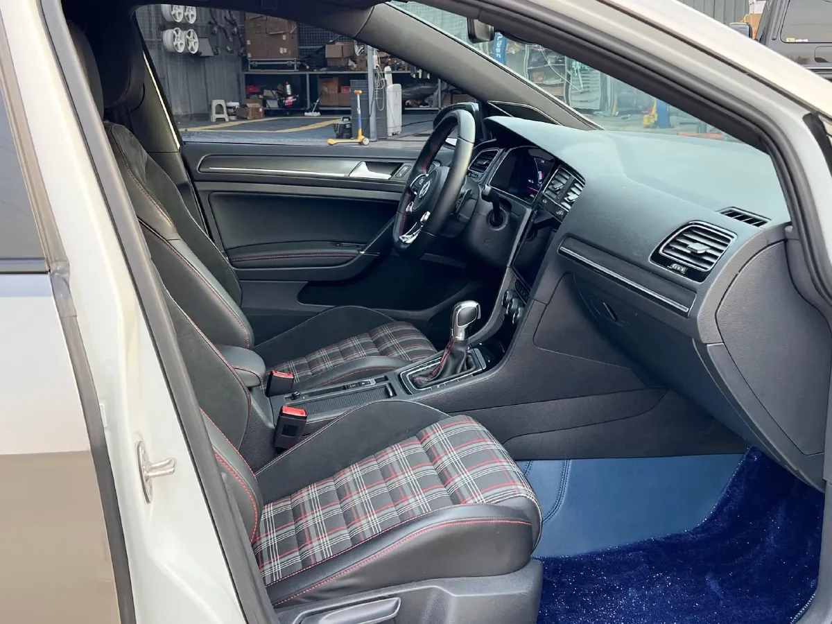 2019 Buick EnvisionPlus 2.0T 260HP L4 9AT,autocango,china used car exporter,china ev exporter,chinese used car exporter,chinese used ev exporter