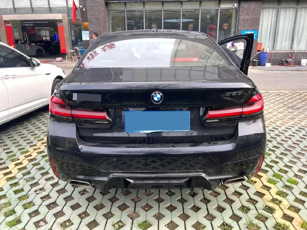 2021 BMW 5 Series 2.0T 184HP L4 8AT,autocango,china used car exporter,china ev exporter,chinese used car exporter,chinese used ev exporter