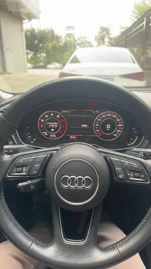 2019 Audi A4L 2.0T 190HP L4 7DCT,autocango,china used car exporter,china ev exporter,chinese used car exporter,chinese used ev exporter