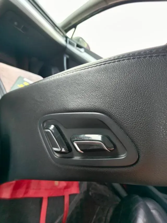 2017 Volkswagen Magotan 1.8T 180HP L4 7DCT,autocango,china used car exporter,china ev exporter,chinese used car exporter,chinese used ev exporter