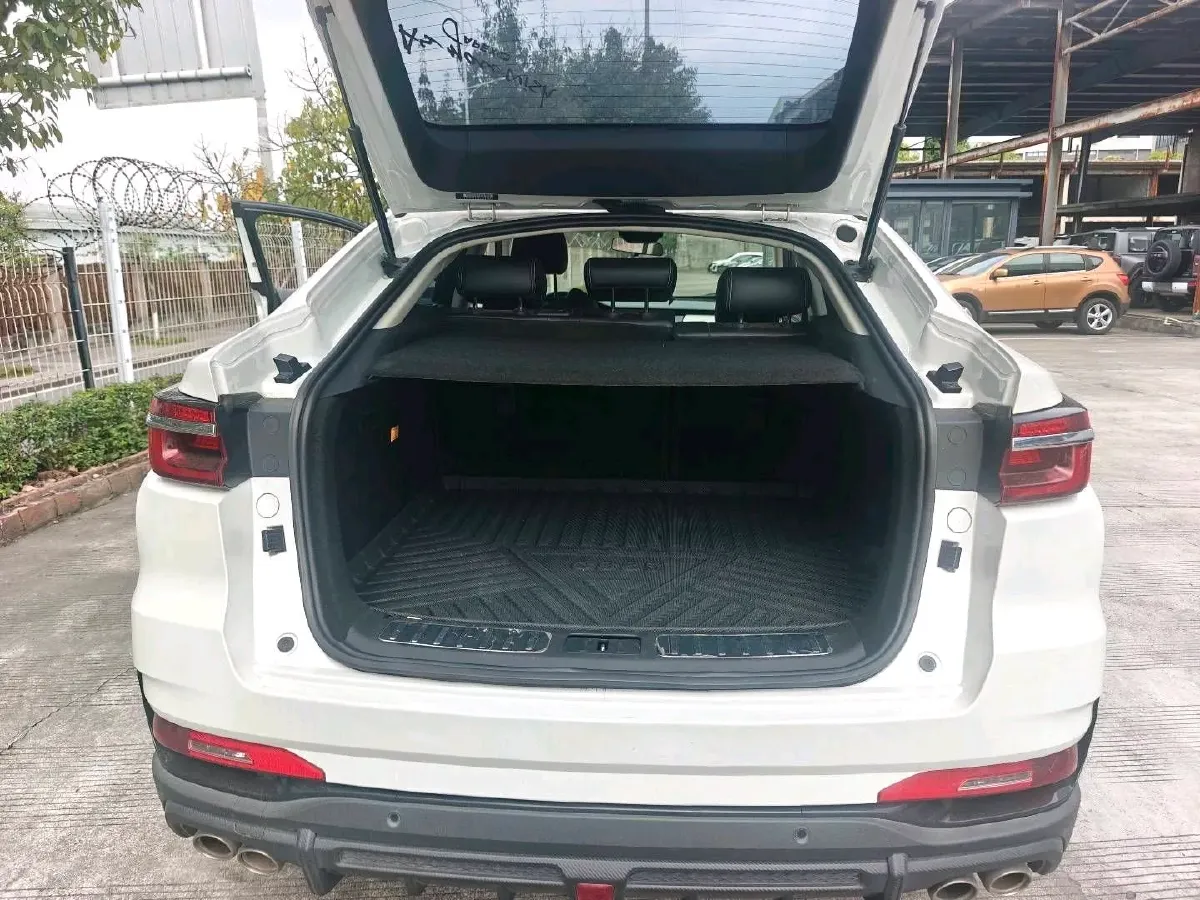 2021 ChangAn CS85 Coupe 2.0T 233HP L4 8AT,autocango,china used car exporter,china ev exporter,chinese used car exporter,chinese used ev exporter