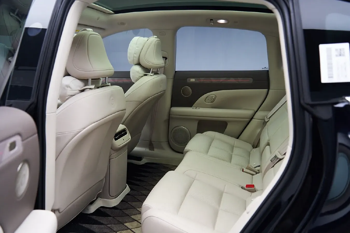 2026 IM LS6 BEV,autocango,china used car exporter,china ev exporter,chinese used car exporter,chinese used ev exporter