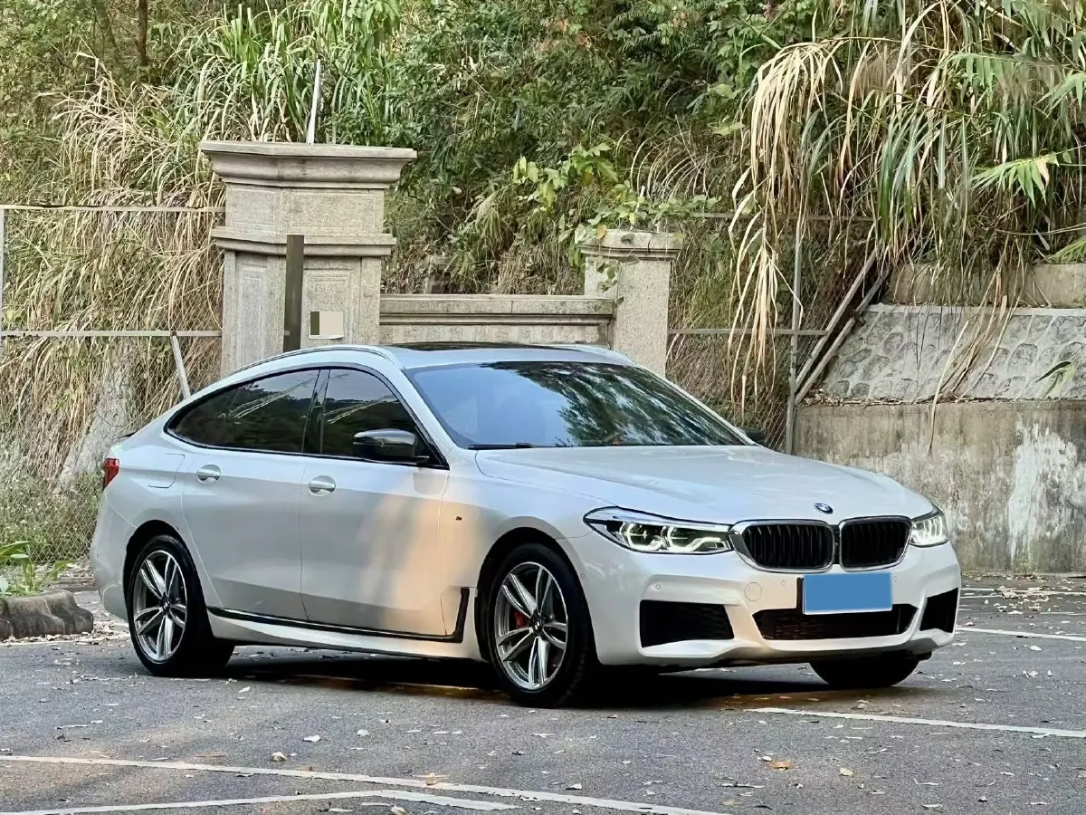 2020 BMW 6 Series GT 2.0T 258HP L4 8AT,autocango,china used car exporter,china ev exporter,chinese used car exporter,chinese used ev exporter