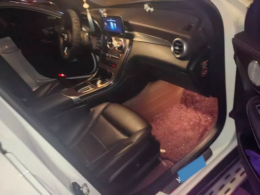 2021 Mercedes-Benz GLC Class 2.0T 258HP L4 9AT,autocango,china used car exporter,china ev exporter,chinese used car exporter,chinese used ev exporter