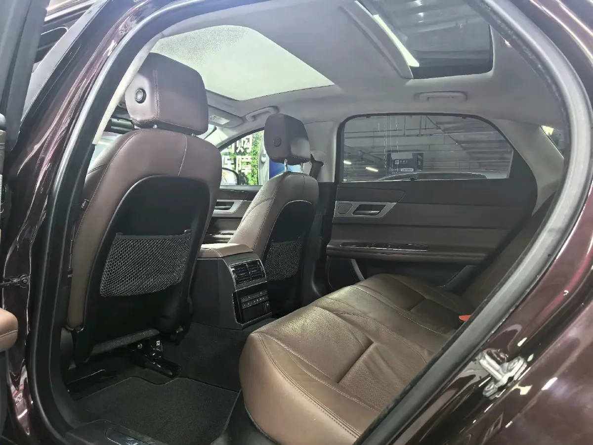 2018 Mercedes-Benz E Class 2.0T 184HP L4 9AT,autocango,china used car exporter,china ev exporter,chinese used car exporter,chinese used ev exporter