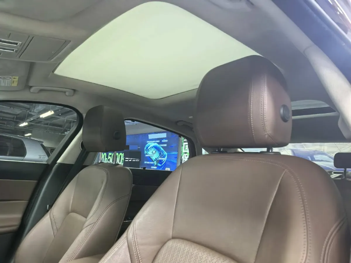 2018 Mercedes-Benz E Class 2.0T 184HP L4 9AT,autocango,china used car exporter,china ev exporter,chinese used car exporter,chinese used ev exporter