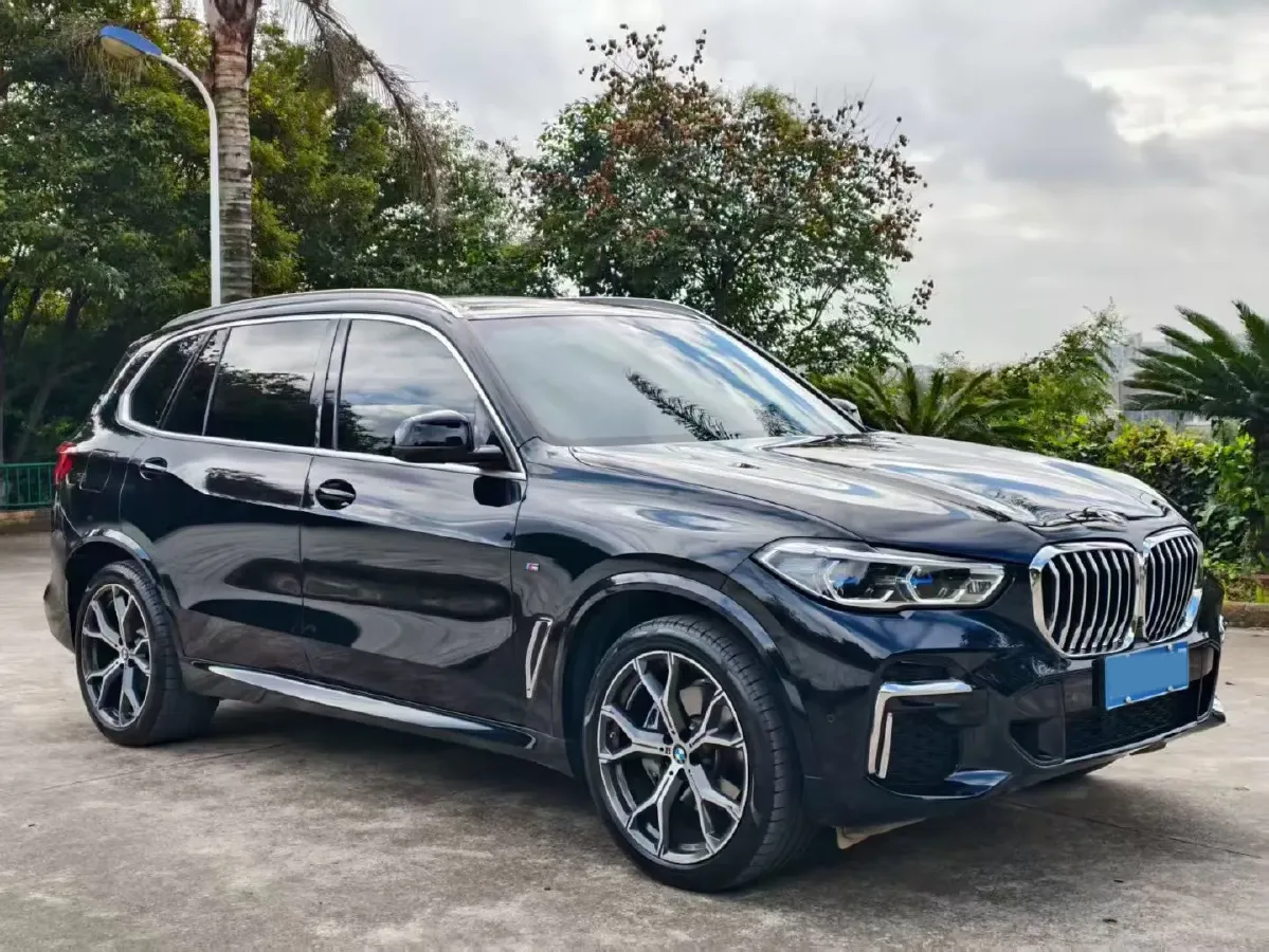 2022 BMW X5 3.0T 333HP L6 8AT,autocango,china used car exporter,china ev exporter,chinese used car exporter,chinese used ev exporter