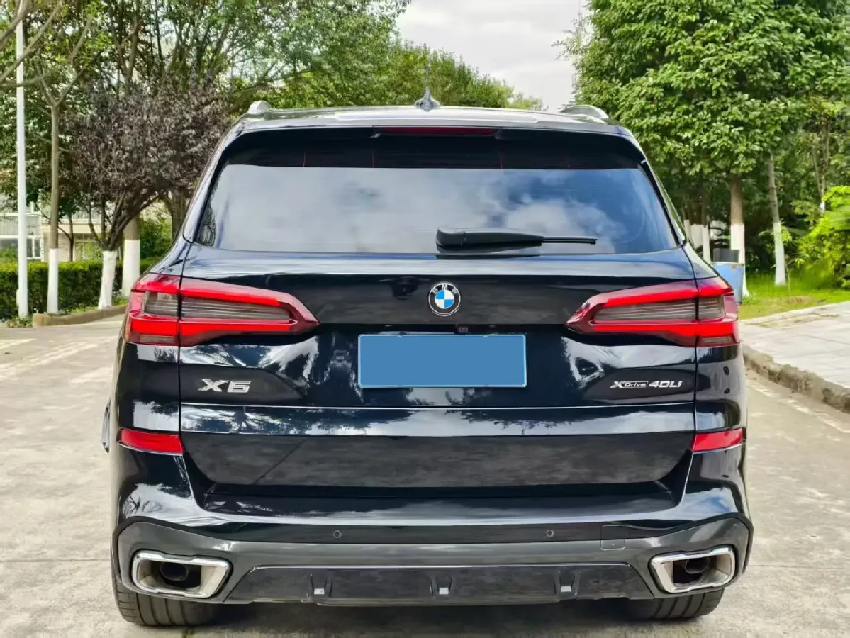 2022 BMW X5 3.0T 333HP L6 8AT,autocango,china used car exporter,china ev exporter,chinese used car exporter,chinese used ev exporter