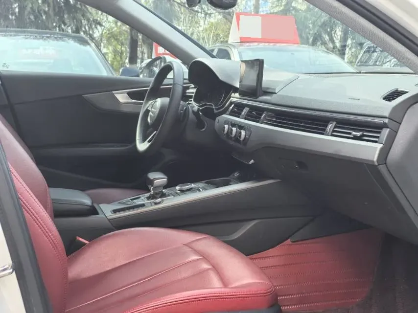 2019 Audi A4L 2.0T 190HP L4 7DCT,autocango,china used car exporter,china ev exporter,chinese used car exporter,chinese used ev exporter