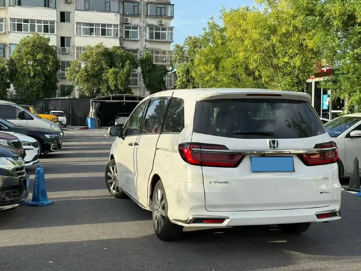 2024 Honda Odyssey 2.0L 146HP L4 E-CVT Hybrid,autocango,china used car exporter,china ev exporter,chinese used car exporter,chinese used ev exporter