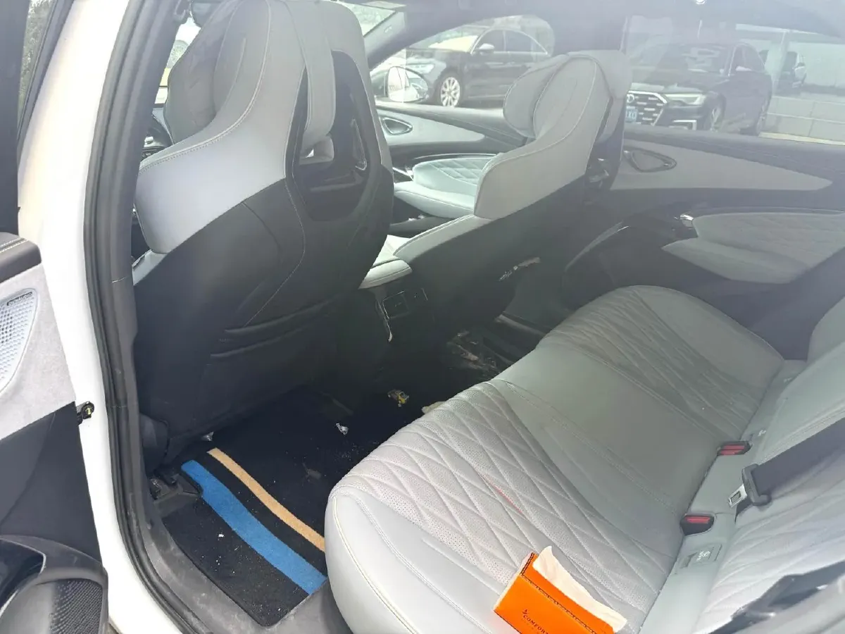 2022 AITO AITO M5 Range Extended 125HP REEV 40KWH,autocango,china used car exporter,china ev exporter,chinese used car exporter,chinese used ev exporter