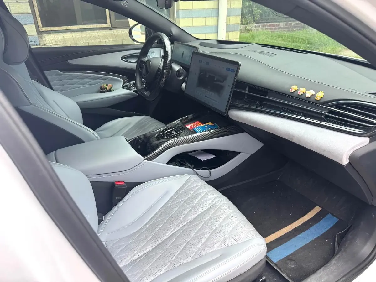 2022 AITO AITO M5 Range Extended 125HP REEV 40KWH,autocango,china used car exporter,china ev exporter,chinese used car exporter,chinese used ev exporter