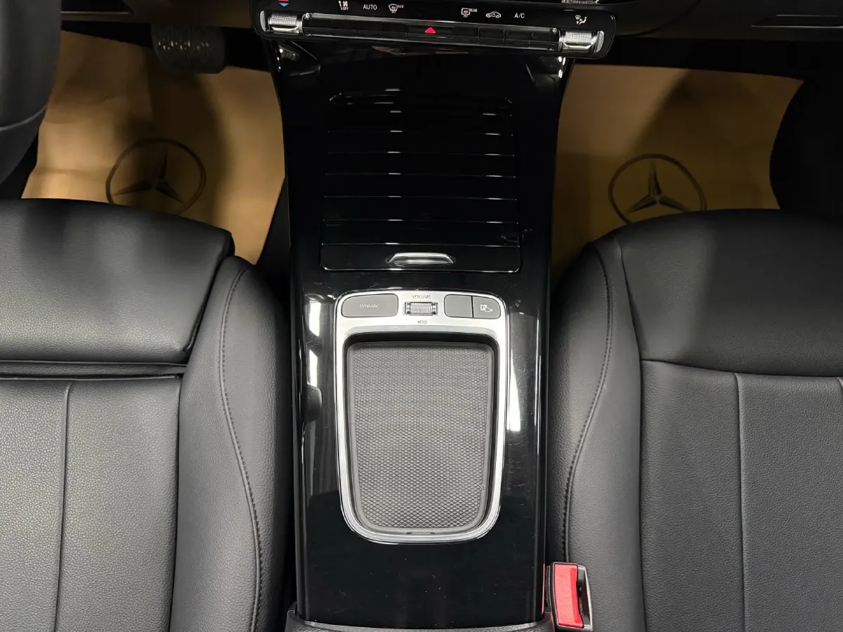 2023 Mercedes-Benz A Class 1.3T 136HP L4 7DCT,autocango,china used car exporter,china ev exporter,chinese used car exporter,chinese used ev exporter