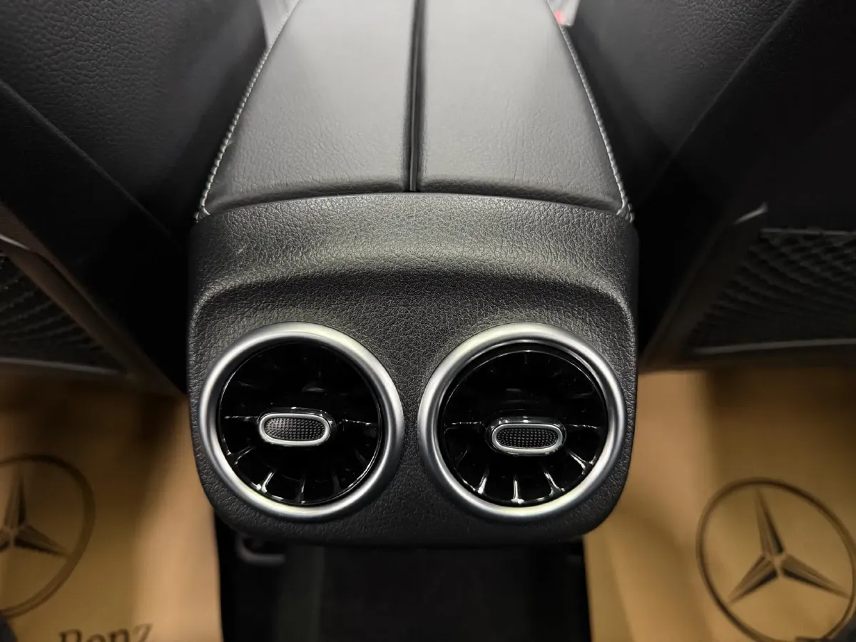 2023 Mercedes-Benz A Class 1.3T 136HP L4 7DCT,autocango,china used car exporter,china ev exporter,chinese used car exporter,chinese used ev exporter