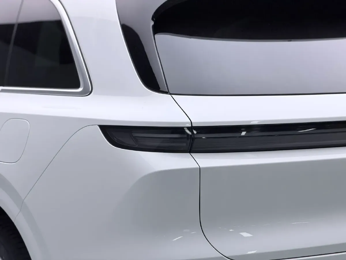 2024 Li L6 Range Extended 154HP L4 REEV 36.8KWH,autocango,china used car exporter,china ev exporter,chinese used car exporter,chinese used ev exporter