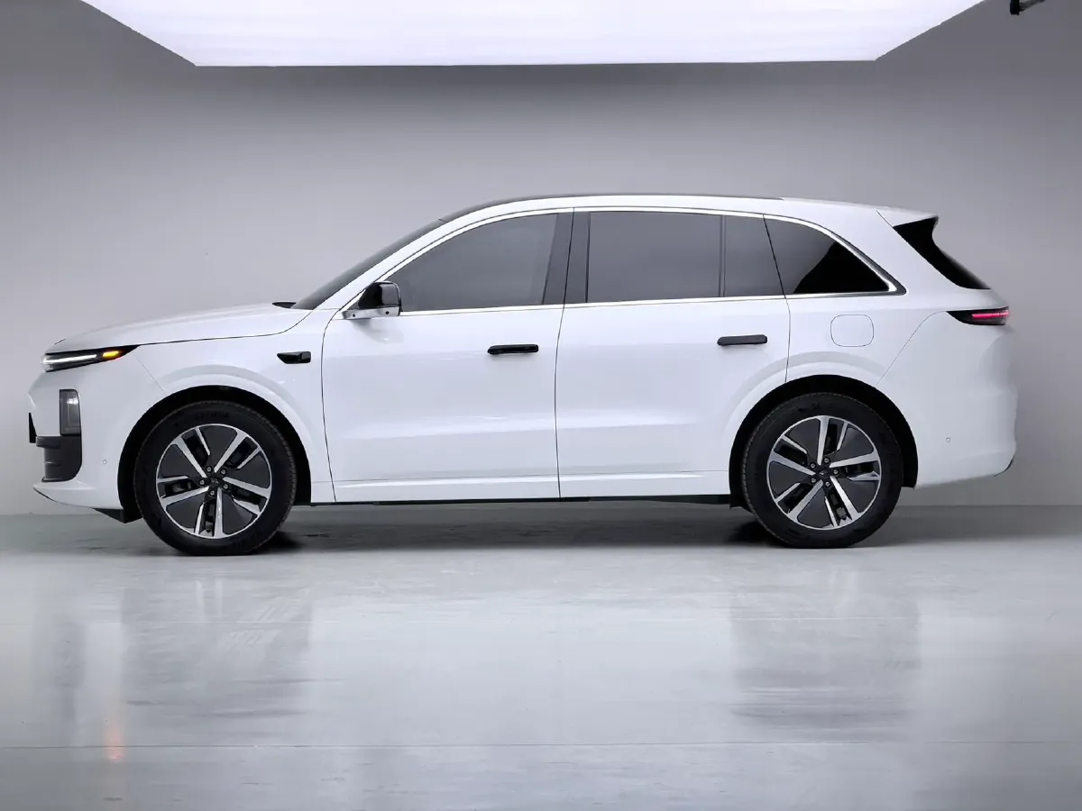 2024 Li L6 Range Extended 154HP L4 REEV 36.8KWH,autocango,china used car exporter,china ev exporter,chinese used car exporter,chinese used ev exporter