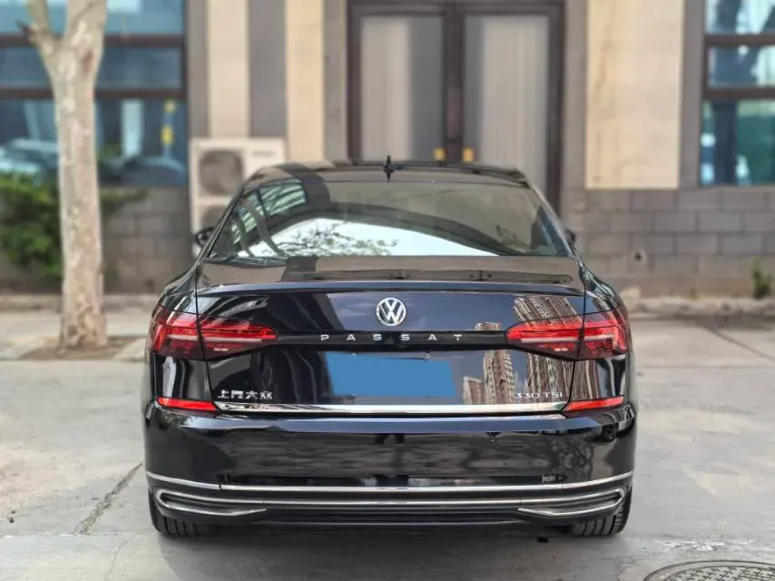 2019 Volkswagen Passat 2.0T 186HP L4 7DCT,autocango,china used car exporter,china ev exporter,chinese used car exporter,chinese used ev exporter