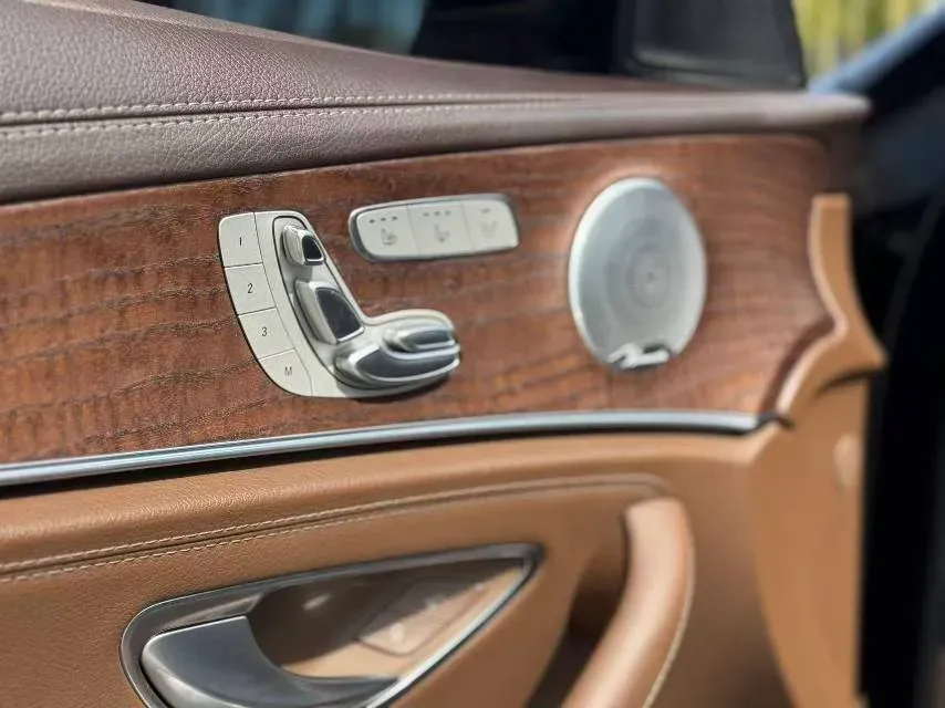 2020 Mercedes-Benz E Class 2.0T 258HP L4 9AT,autocango,china used car exporter,china ev exporter,chinese used car exporter,chinese used ev exporter