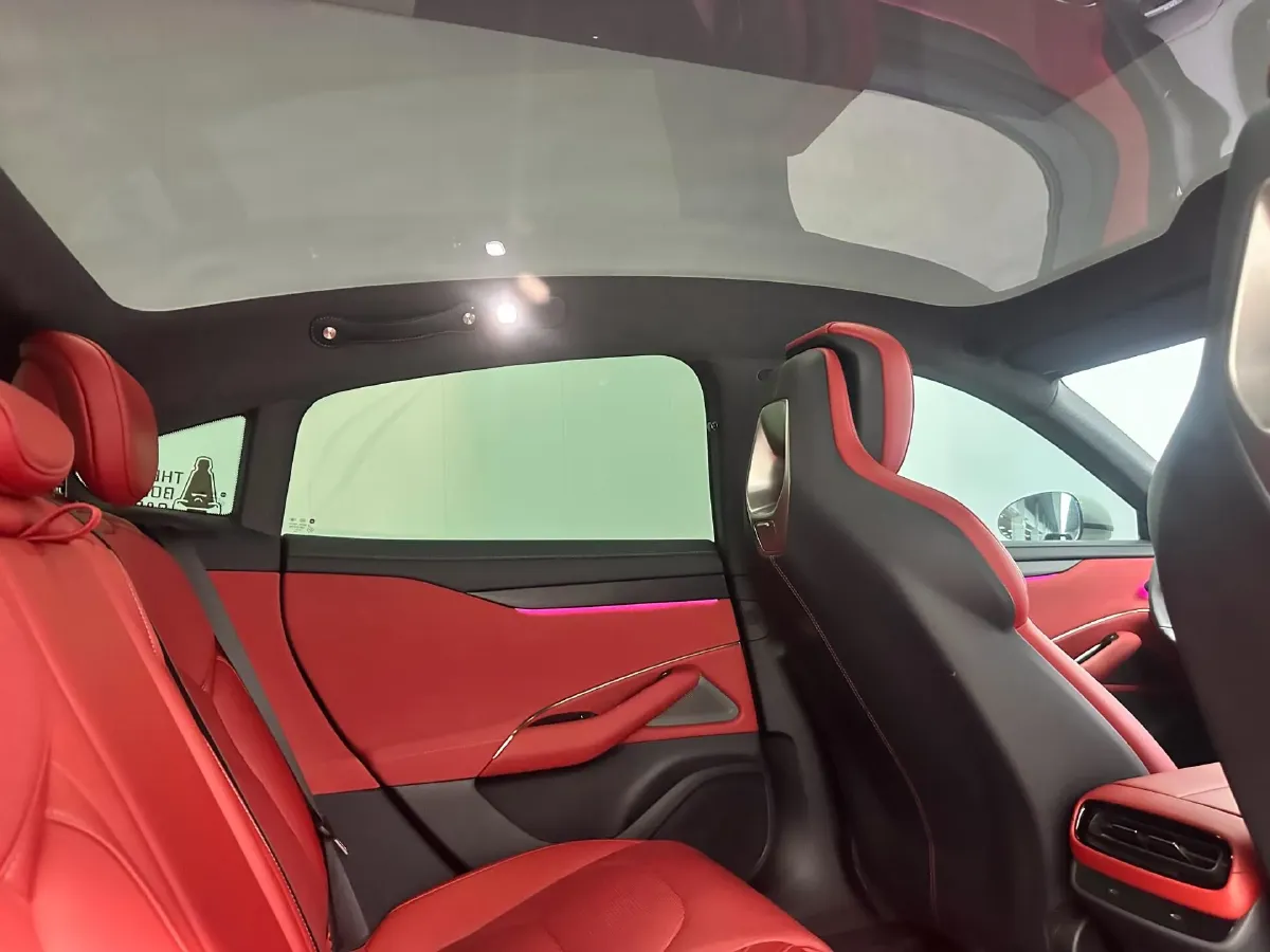 2024 MI SU7 BEV 73.6KWH,autocango,china used car exporter,china ev exporter,chinese used car exporter,chinese used ev exporter