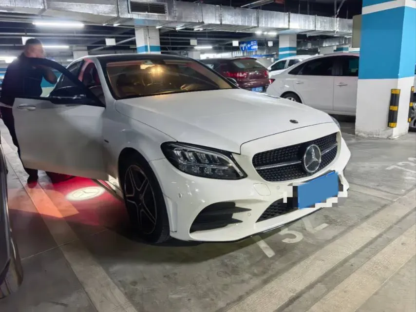 2021 Mercedes-Benz C Class 1.5T 184HP L4 9AT,autocango,china used car exporter,china ev exporter,chinese used car exporter,chinese used ev exporter