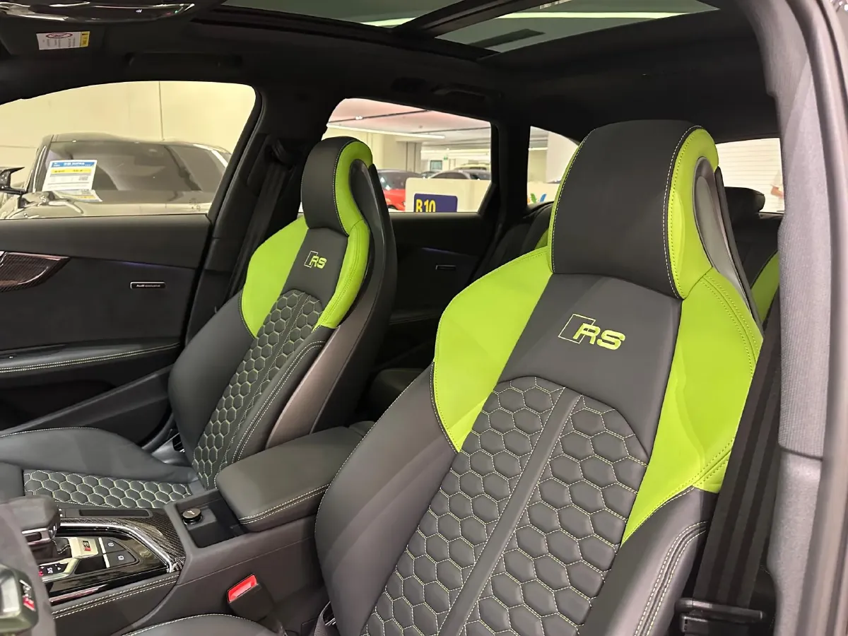 2024 Audi RS 4 2.9T 450HP V6 8AT,autocango,china used car exporter,china ev exporter,chinese used car exporter,chinese used ev exporter