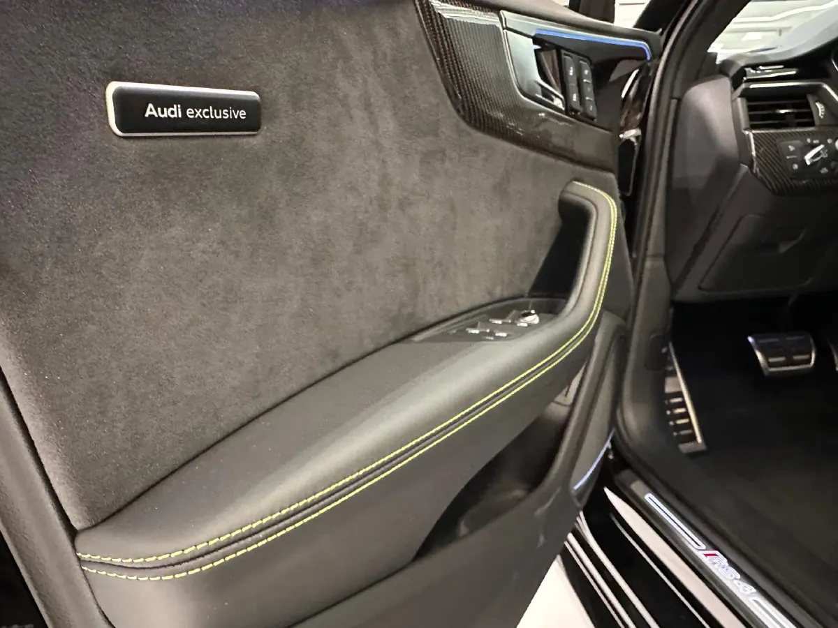 2024 Audi RS 4 2.9T 450HP V6 8AT,autocango,china used car exporter,china ev exporter,chinese used car exporter,chinese used ev exporter