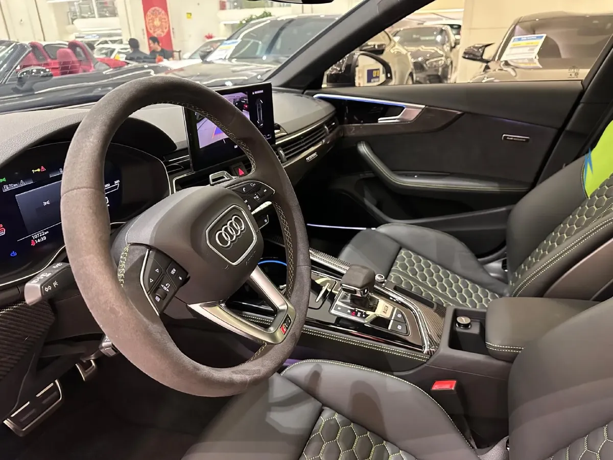2024 Audi RS 4 2.9T 450HP V6 8AT,autocango,china used car exporter,china ev exporter,chinese used car exporter,chinese used ev exporter